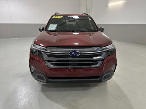 Used 2025 Subaru Forester Limited image 2
