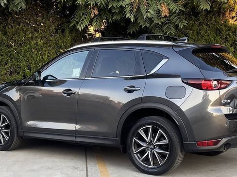 Used 2018 MAZDA CX-5 Touring w/ Preferred Equipment Package FWD image 6