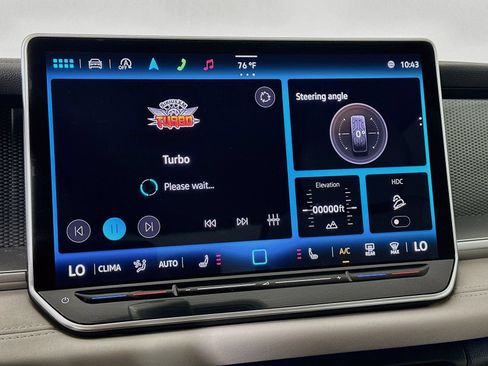 Certified 2025 Volkswagen Tiguan SE AWD/4WD image 23