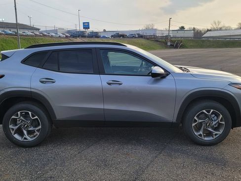 New 2026 Chevrolet Trax LT FWD image 14