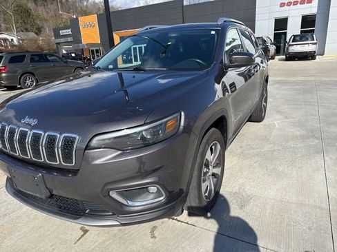Used 2019 Jeep Cherokee Limited image 13