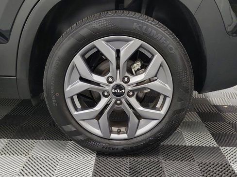 Certified 2024 Kia Seltos S FWD image 9