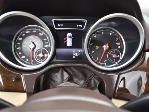 Used 2018 Mercedes-Benz GLE 350 w/ Premium 1 Package image 9