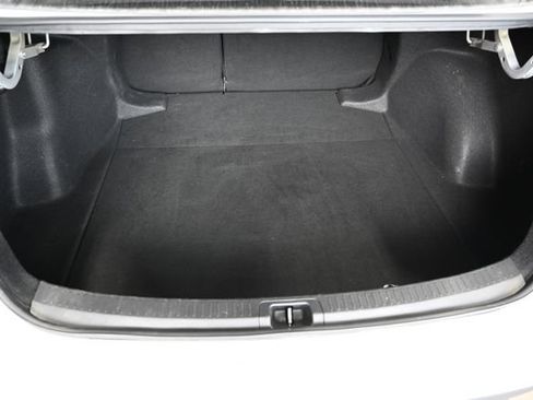 Used 2023 Toyota Corolla LE FWD image 28
