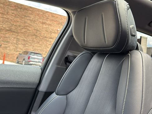 Used 2025 Cadillac Optiq Sport 2 w/ LPO, Floor Liner Package AWD/4WD image 22