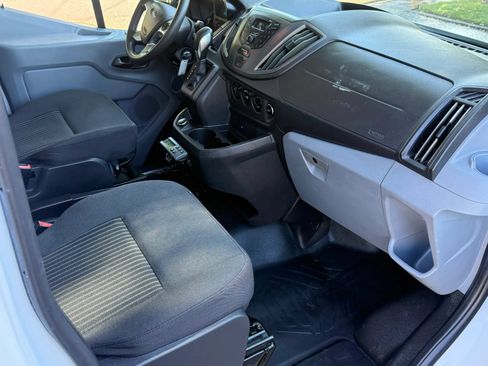 Used 2019 Ford Transit 250 148 Medium Roof RWD image 14