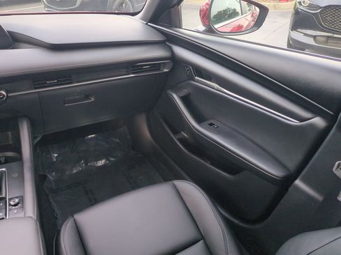 Used 2021 MAZDA MAZDA3 s image 16