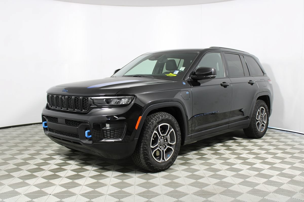 Used 2023 Jeep Grand Cherokee Trailhawk AWD/4WD image 41