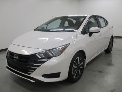 New 2024 Nissan Versa SV w/ Trunk Package