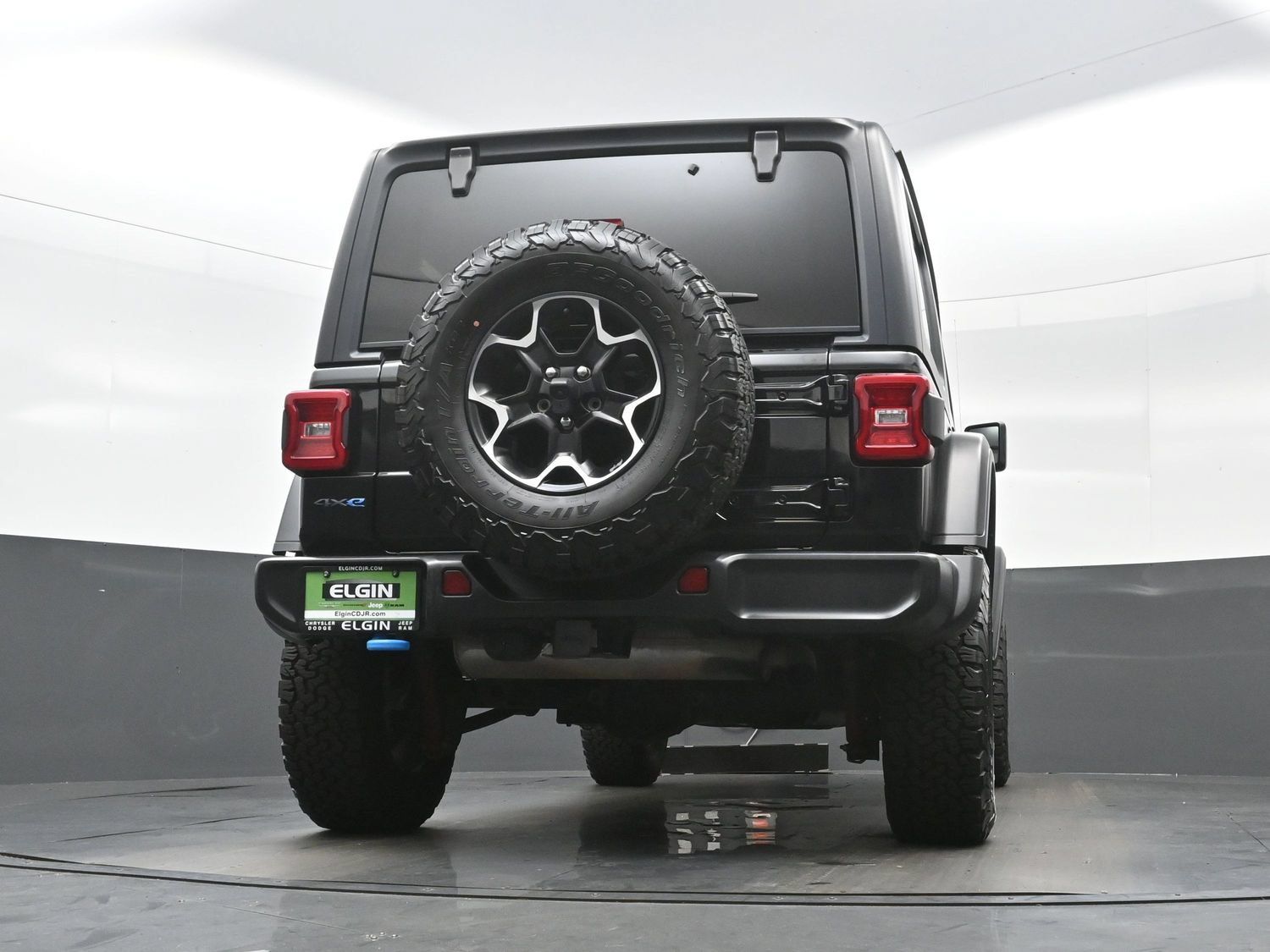Used 2021 Jeep Wrangler Unlimited Rubicon 4xe w/ Cold Weather Group AWD/4WD image 30