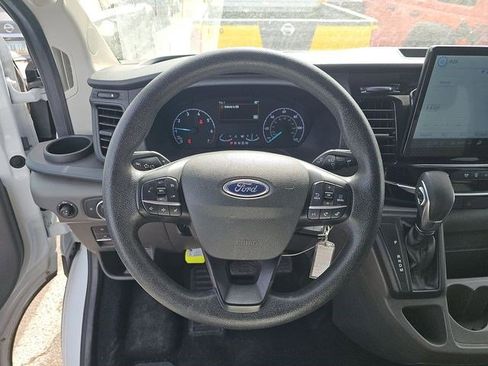 Used 2025 Ford Transit 350 XLT image 11