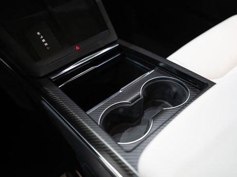 Used 2021 Tesla Model S Plaid image 25