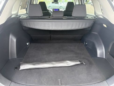 Used 2025 Toyota RAV4 XLE AWD/4WD image 15