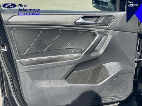 Used 2023 Volkswagen Tiguan SE FWD image 24