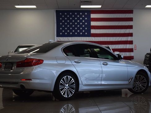 Used 2018 BMW 530i xDrive AWD/4WD image 27