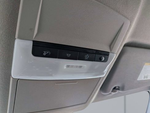 Used 2025 Nissan Sentra SV image 27