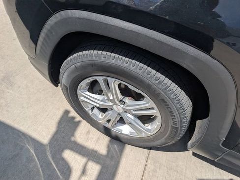Used 2018 GMC Terrain SLE AWD/4WD image 5