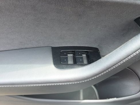 Used 2019 Tesla Model 3 AWD/4WD image 27