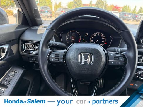 Used 2025 Honda Civic Sport image 15