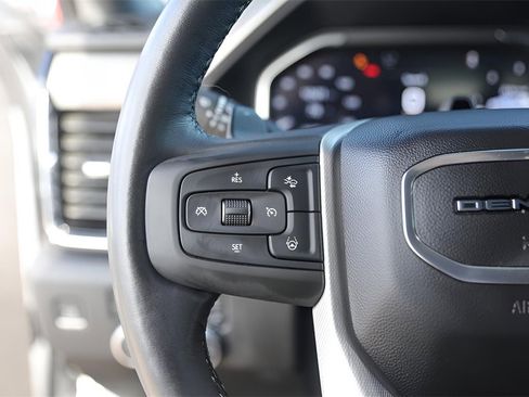 Used 2024 GMC Sierra 1500 Denali image 17