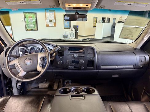 Used 2011 GMC Sierra 1500 SLE w/ Power Tech Package image 10