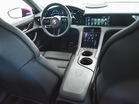 Used 2021 Porsche Taycan RWD image 35
