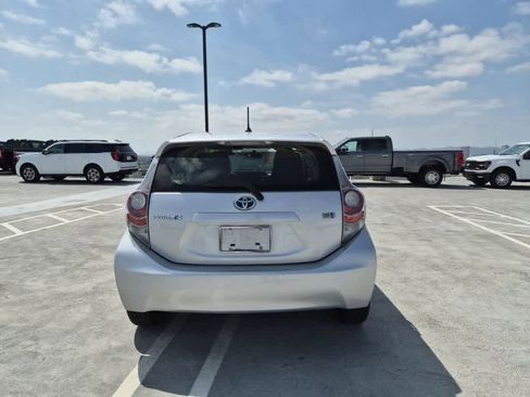 Used 2013 Toyota Prius C Two FWD image 4