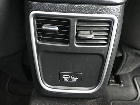 Used 2020 Dodge Charger SXT image 15