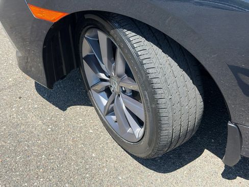Used 2019 Honda Civic EX image 10