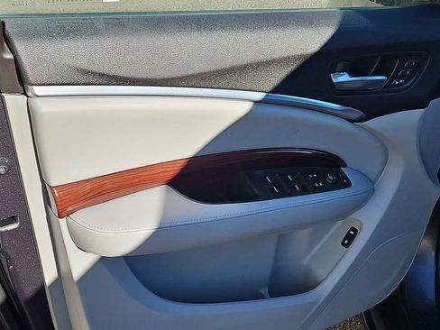 Used 2014 Acura MDX 3.5L Advance Pkg w/Entertainme image 11