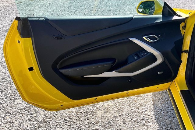 Used 2018 Chevrolet Camaro LT RWD image 20