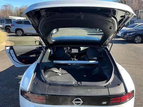 Certified 2024 Nissan Z Performance w/ Floor Mat Package image 28