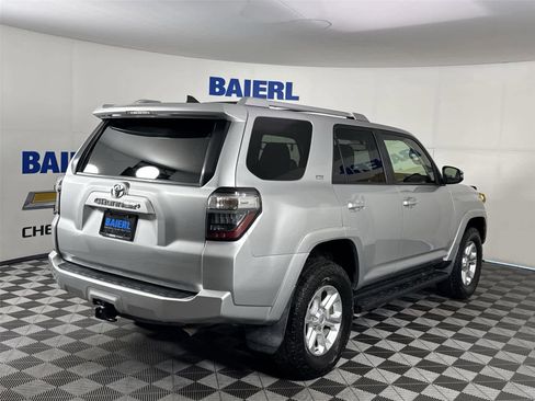 Used 2016 Toyota 4Runner SR5 Premium AWD/4WD image 5