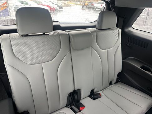 Used 2023 Hyundai Palisade SEL image 37