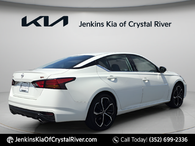 Used 2024 Nissan Altima 2.5 SR FWD image 7