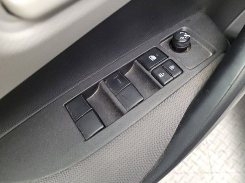 Used 2022 Toyota Corolla LE image 27