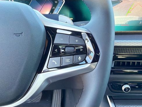 New 2026 BMW 330i xDrive Sedan w/ Parking Assistance Package image 37