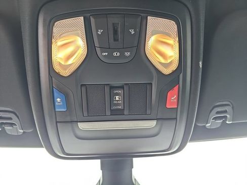 Used 2022 RAM 1500 Big Horn AWD/4WD image 33