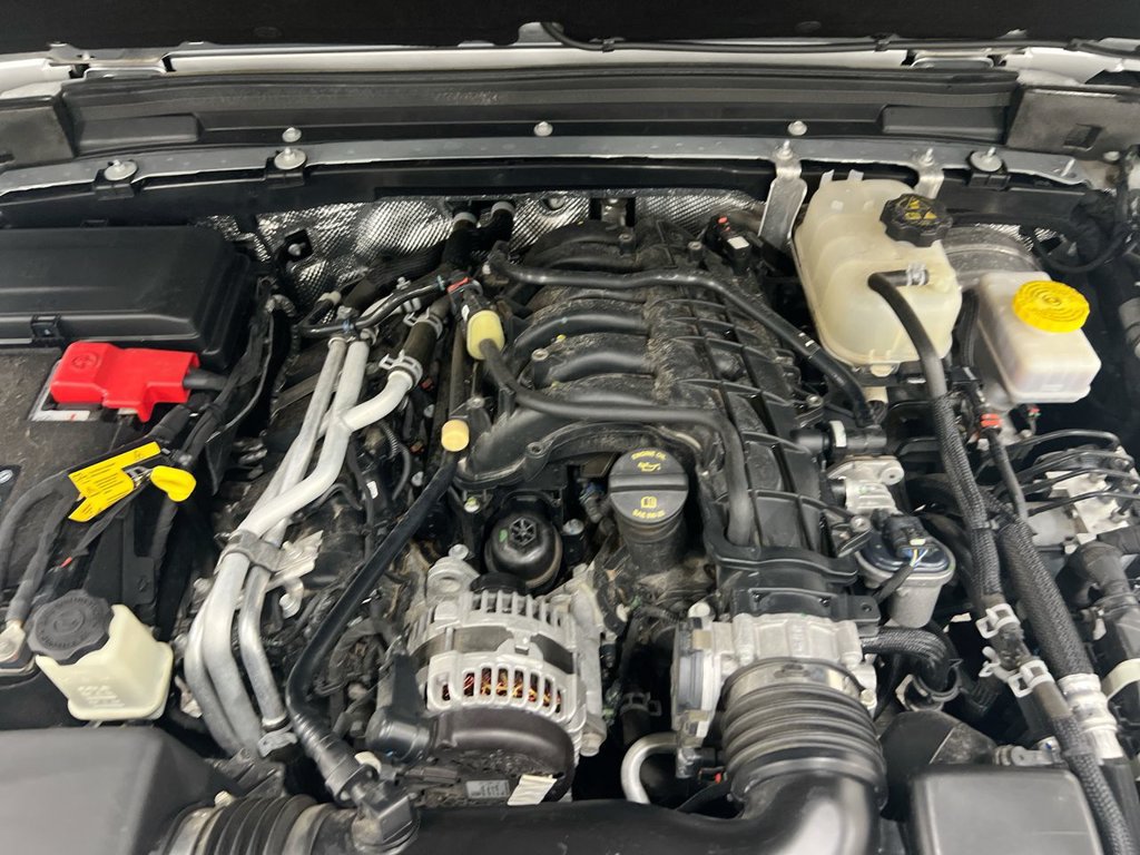 Used 2024 Jeep Wrangler Unlimited Sport AWD/4WD image 24