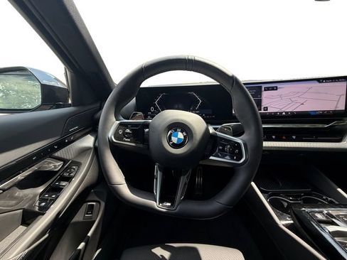 Used 2026 BMW 530i xDrive AWD/4WD image 17