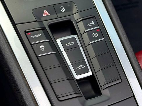 Used 2017 Porsche 718 Boxster image 23