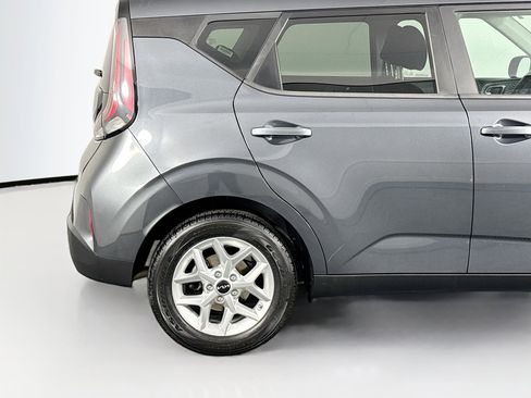 Used 2023 Kia Soul LX w/ Option Group 015 image 43