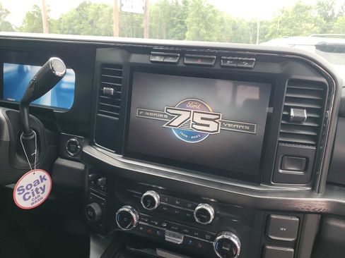 Used 2023 Ford F250 Lariat w/ Sport Appearance Package AWD/4WD image 21