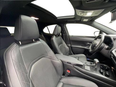 Used 2023 Lexus UX 250h FWD w/ Premium Package image 32
