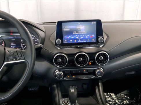 Used 2023 Nissan Sentra SV FWD image 5