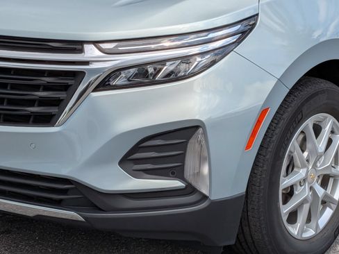 Used 2022 Chevrolet Equinox LT FWD image 9