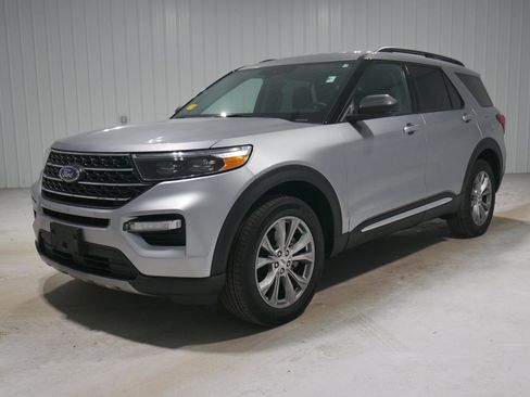 Certified 2023 Ford Explorer XLT w/ Equipment Group 202A image 1