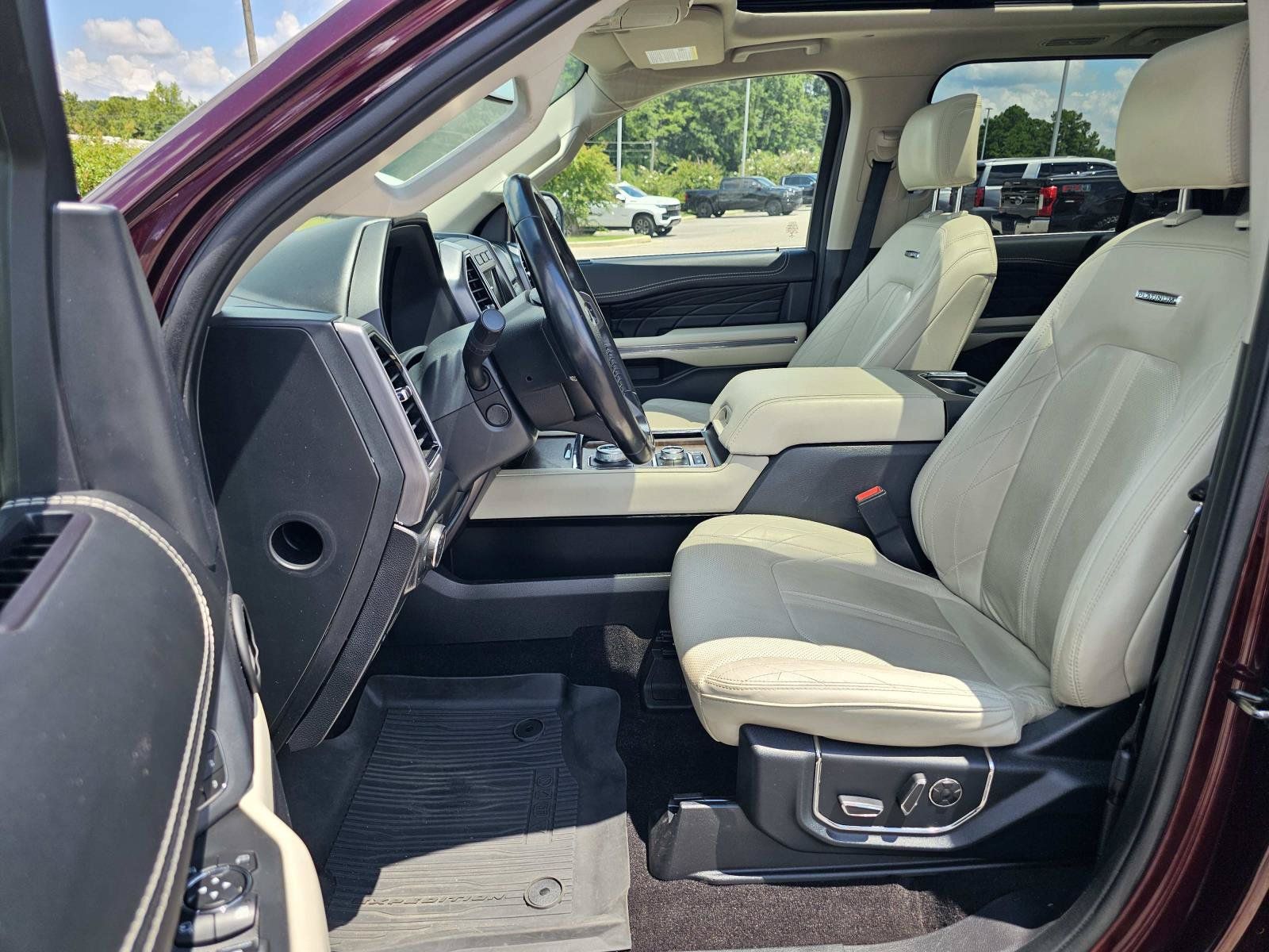 Used 2021 Ford Expedition Platinum AWD/4WD image 18