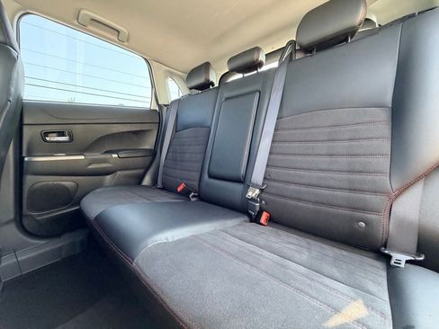 Used 2024 Mitsubishi Outlander Sport SE AWD/4WD image 18
