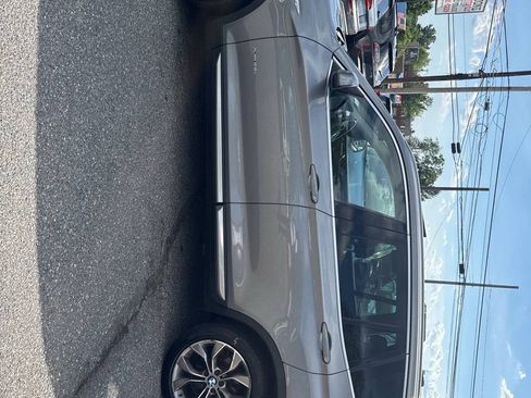 Used 2015 BMW X3 xDrive28i AWD/4WD image 3